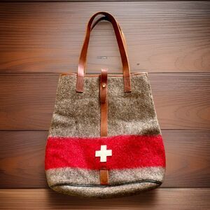 Karlen Swiss Army Switzerland Wool Leather Shoulder Bag Purse Tote